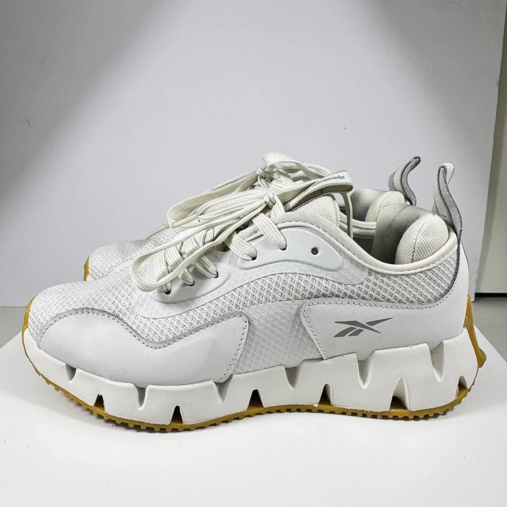 Reebok Zig Dynamica 4 Sneakers Womens Size 7 White Gum Zigzag Sole Running Shoes
